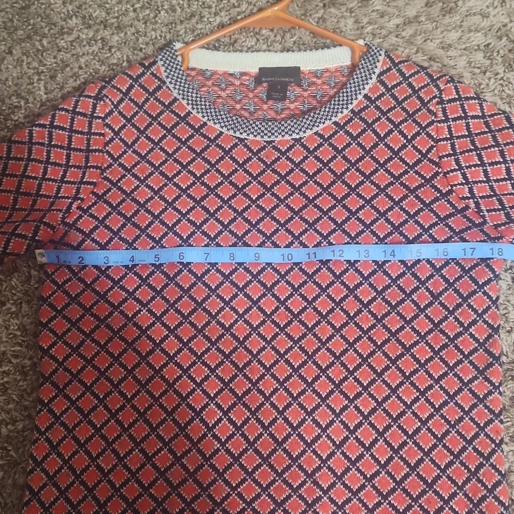 J. Crew Italian Cashmere Red And Navy Pattern Sweater Size Small